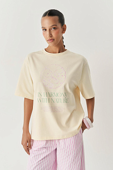 Футболка с принтом Harmony (сливочный)