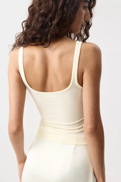 Топ с глубоким вырезом (Ванильный) (M) 