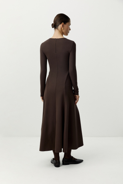 Платье с рельефными швами с длинным рукавом (темно-коричневый) (S) 