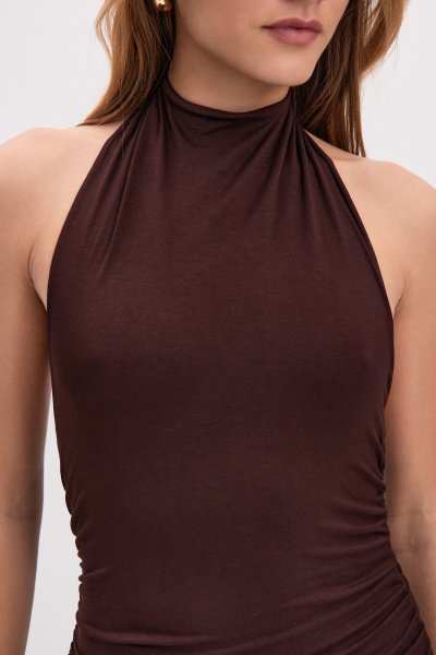 Платье  макси с воротником халтер (коричневый) (M) 