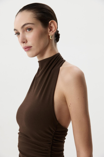 Топ халтер со стойкой ( горький шоколад) (M) 