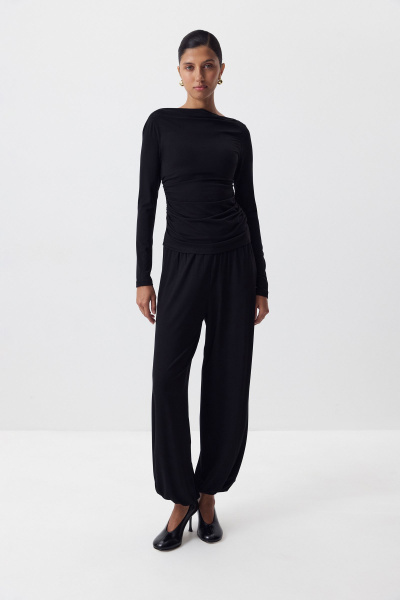 Лонгслив со сборкой из вискозы (черный) (XS)