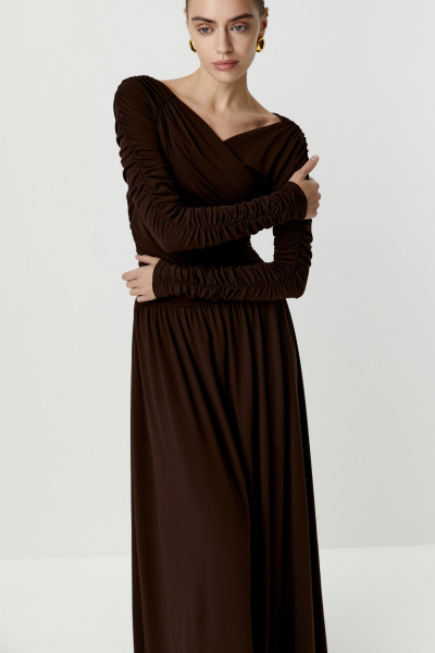 Платье макси с драпировками (коричневый) (M) 