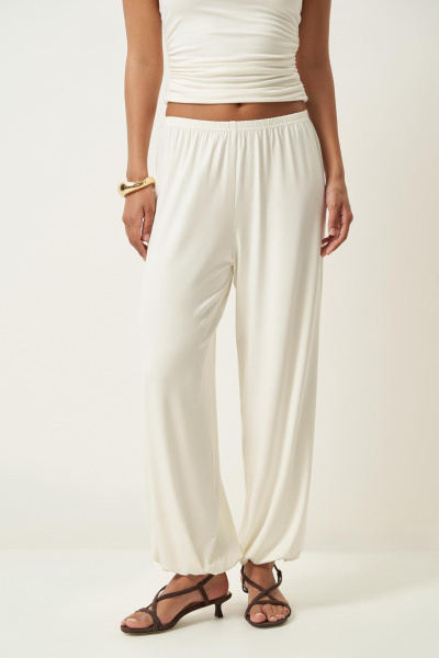 Джоггеры из вискозы (ванильный) (M/L)