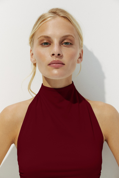 Топ халтер со стойкой (бордовый) (M) 