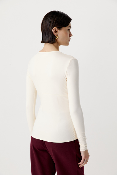 Лонгслив с V - вырезом (бежевый) (XS)