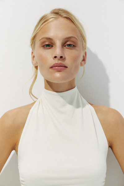 Топ халтер со стойкой (ванильный) (L) 