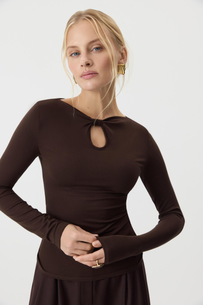 Лонгслив с декоративным узлом  (горький шоколад) (M) 