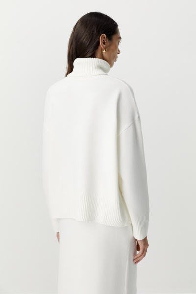 Свитер с высоким воротником из мягкой пряжи (молочный) (M/L) 