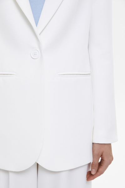 Пиджак прямой однобортный со шлицей (молочный) (L) 