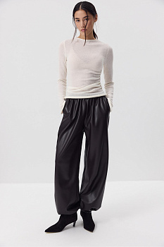 Лонгслив вязанный со сборкой (Молочный)