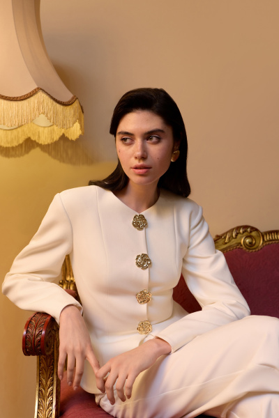 Жакет О-силуэта приталенный  (Молочный) (M) 