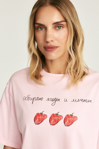 Футболка с принтом BERRIES (светло-розовый) (one size) 