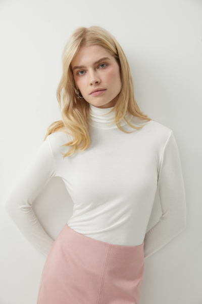 Лонгслив с воротником стойка (молочный) (M) 