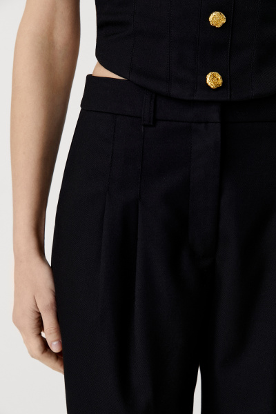 Брюки с заниженной талией и защипами (черный) (XS)