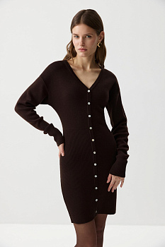Платье приталенного силуэта с пуговицами (Шоколадный)