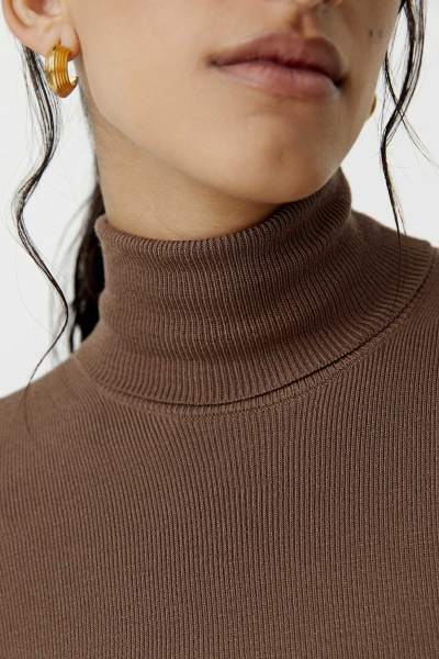 Футболка вязаная с воротником-стойкой (какао) (L) 