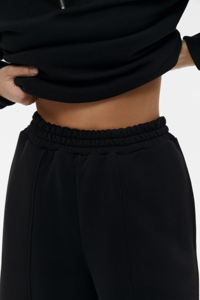 Брюки широкие с рельефными швами (XS/S, черный)