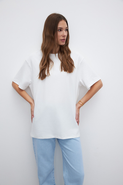 Футболка оверсайз с круглой вышивкой (one size, молочный) 