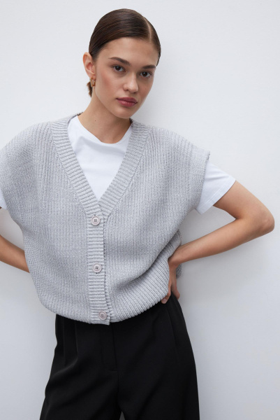 Вязаный жилет на пуговицах (one size, серый меланж) 