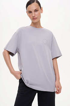 Футболка оверсайз с круглой вышивкой