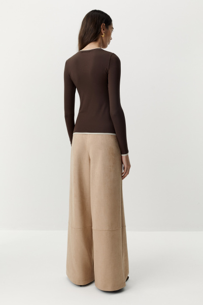 Лонгслив с контрастной отделкой (коричневый) (XS) 