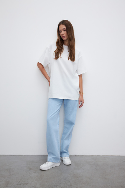 Футболка оверсайз с круглой вышивкой (one size, молочный) 