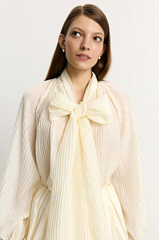 Блузка с бантом (ванильный)