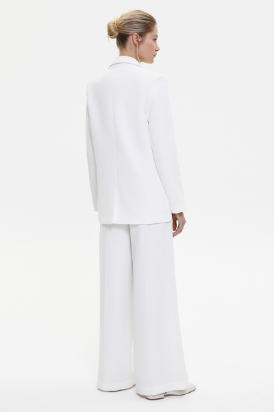 Пиджак прямой однобортный со шлицей (молочный) (L) 