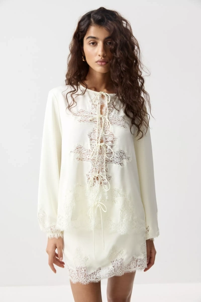 Блуза с кружевной отделкой (Молочный) (M/L) 