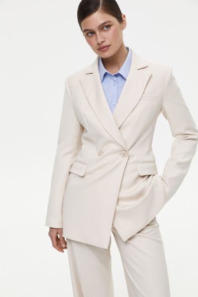 Пиджак приталенный двубортный (L, светло-бежевый) 2870