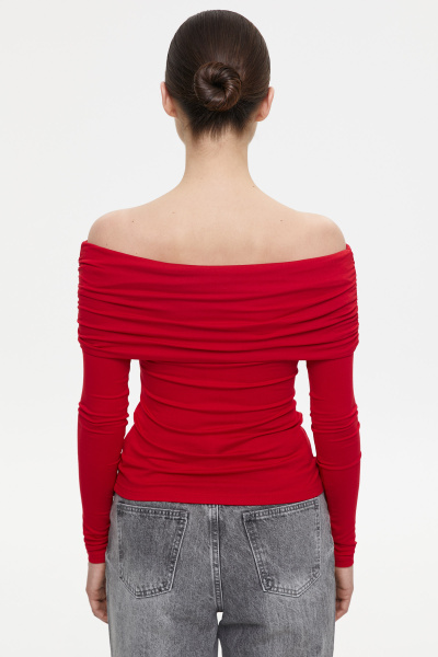 Лонгслив трикотажный с драпировкой на плечах (алый) (XS) 