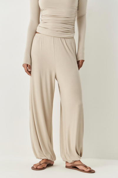 Джоггеры из вискозы (бежевый) (XS/S)