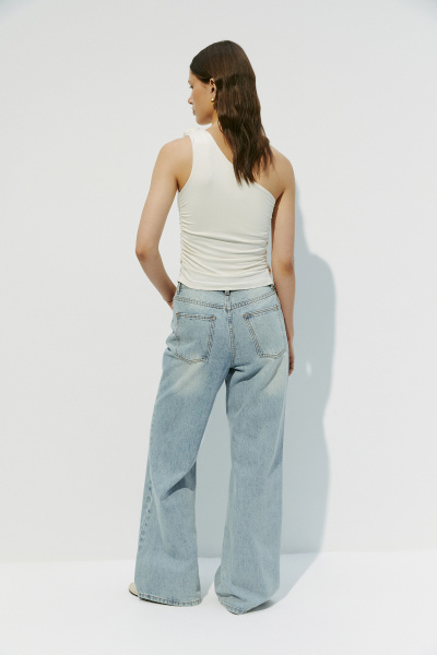 Топ трикотажный с розами (M, молочный) 2207