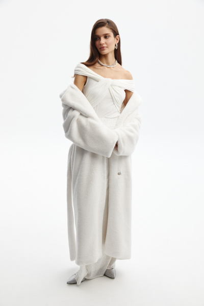 Шуба из эко меха (one size, молочный) 