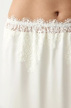 Юбка миди с декоративным кружевом (Молочный)