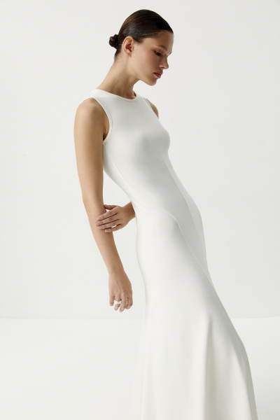 Платье макси c рельефными швами (молочный) (XS) 