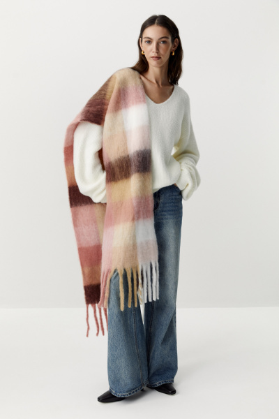 Шарф объемный в клетку (розовый) (one size) 