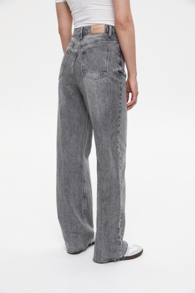 Джинсы с необработанным низом/Denim pants with raw edge (27/S, светло-серый/light grey) 2773