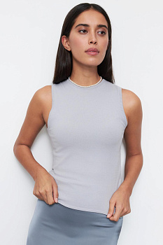 Топ базовый из вискозы