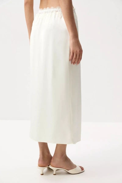 Юбка миди с декоративным кружевом (Молочный) (M)