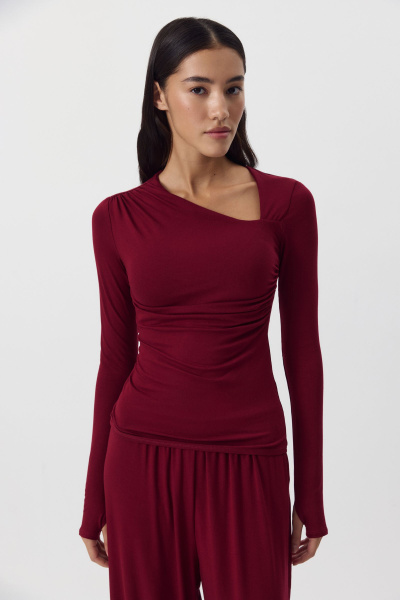 Лонгслив с асимметричной горловиной (бордовый) (M) 