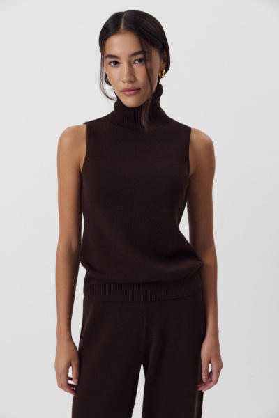 Топ с воротником-стойкой вязаный с  шерстью (шоколадный) (M) 