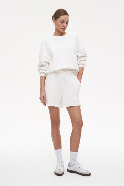 Шорты базовые из футера (M/L, молочный) 2207
