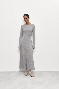 Платье макси из теплого трикотажа