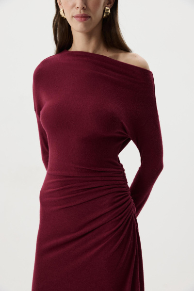 Платье с драпировкой из мягкого трикотажа (Винный) (M) 