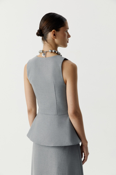 Жилет приталенного силуэта (серый меланж) (S) 
