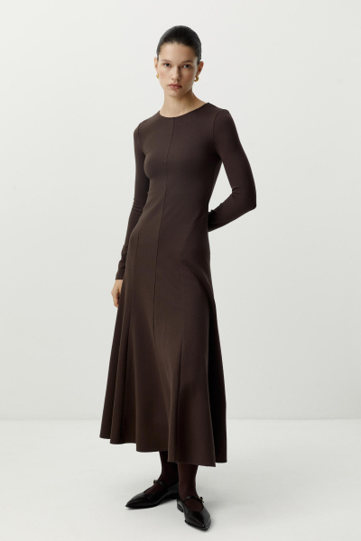 Платье с рельефными швами с длинным рукавом (темно-коричневый) (S) 