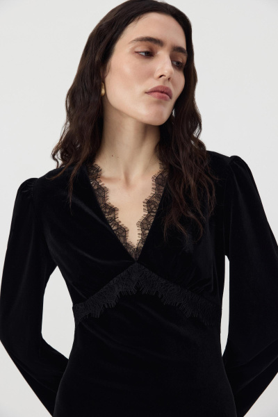 Платье мини из бархата с кружевом (Черный) (M) 