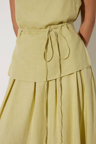 Топ на бретелях изо льна с тонким поясом (XS, яблочный)